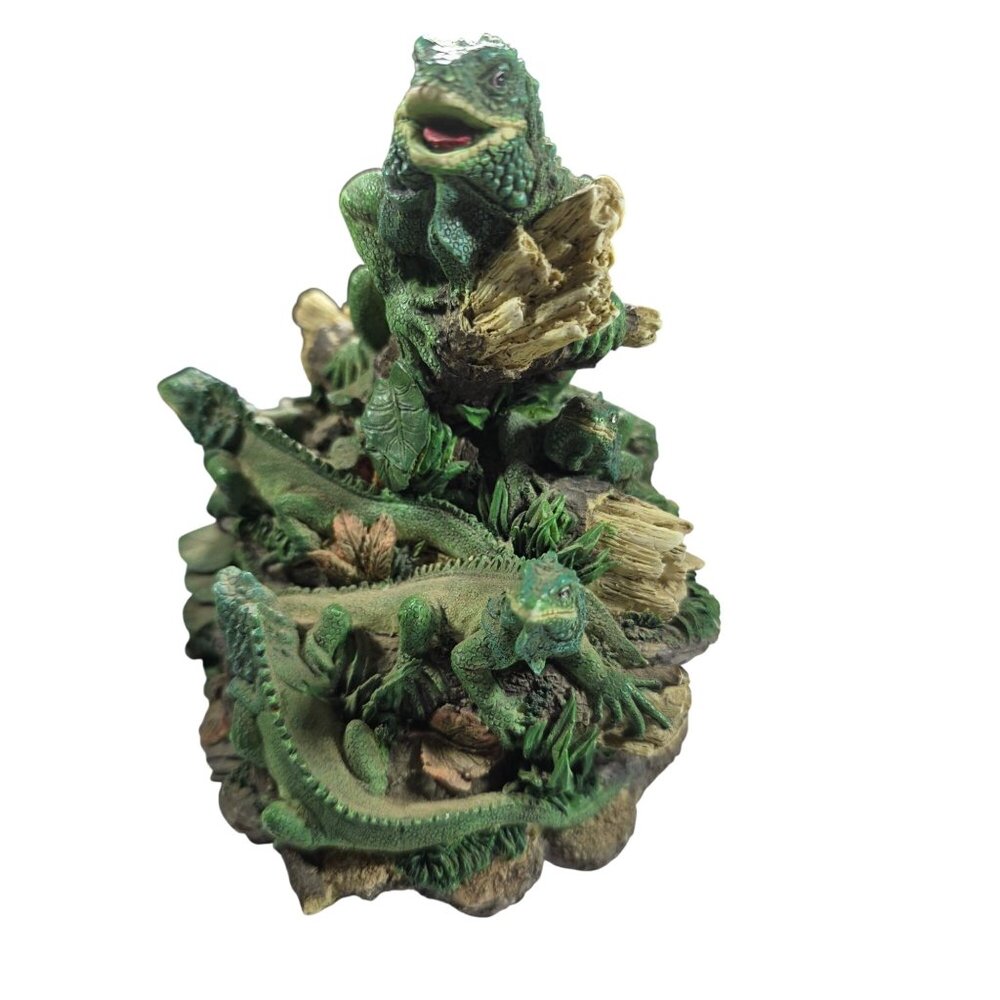 Music box Green Iguana Wildlife Figurine Sculpture here comes the sun lizards